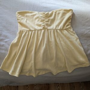 Hollister Strapless Top in Soft Yellow